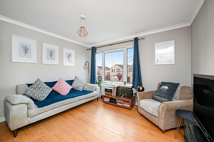 1 Bedroom Flat For Sale In Gyle Park Gardens, Corstorphine, Edinburgh, EH12