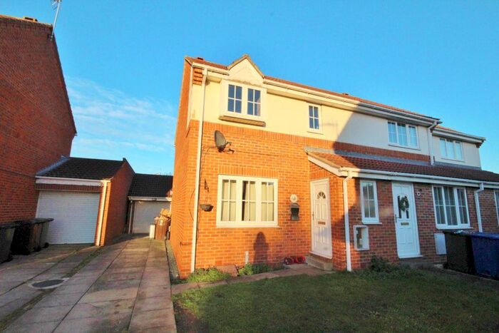 3 Bedroom Semi-Detached House To Rent In The Meadows, Carlton, Goole, DN14