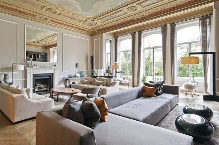 5 Bedroom Flat To Rent In Palace Gate, Kensington, W8