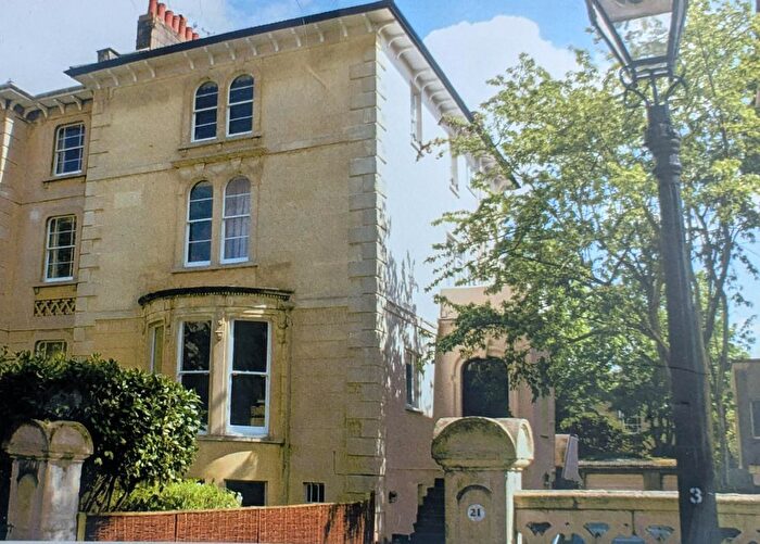 2 Bedroom Flat To Rent In Westfield Park, Redland, Bristol, BS6