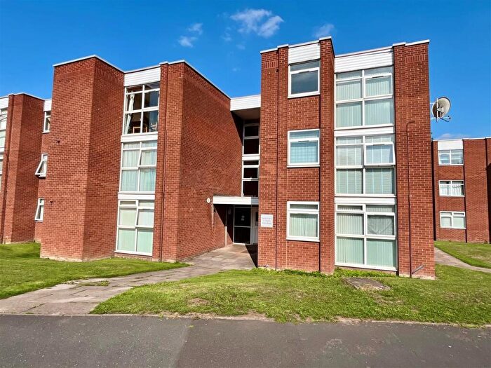 2 Bedroom Flat For Sale In Monks Kirby Road, Sutton Coldfield, B76