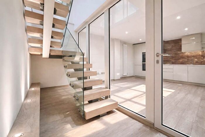 1 Bedroom Flat For Sale In Wickham House, King Street, Richmond, TW9