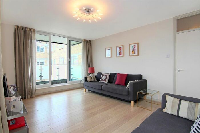 2 Bedroom Flat To Rent In Rayners Road, London, SW15