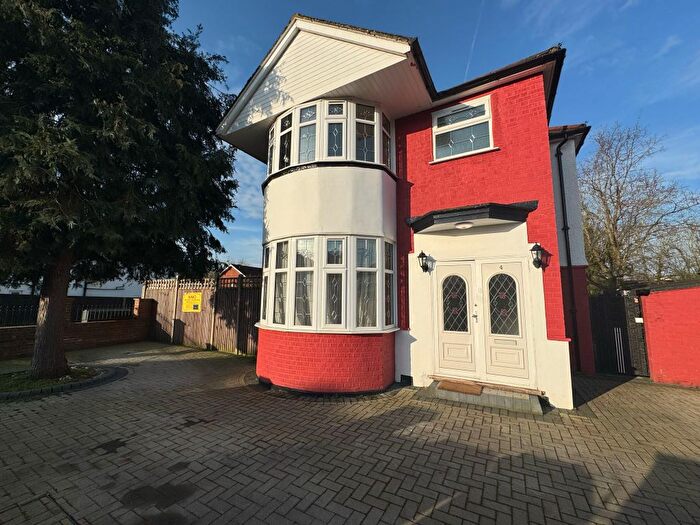 3 Bedroom Semi-Detached House To Rent In Parkfield Crescent, Harrow, HA2