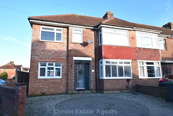 4 Bedroom End Of Terrace House For Sale In Dunkeld Road, Gosport, PO12