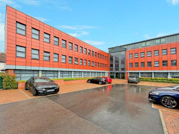 1 Bedroom Flat To Rent In Crest View Drive, Petts Wood, Orpington, BR5