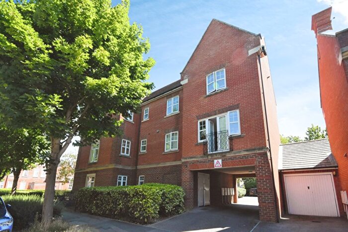 2 Bedroom Flat For Sale In Academy Fields Road, Romford, RM2