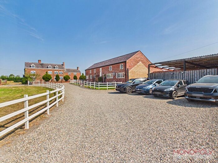5 Bedroom Barn Conversion For Sale In Bowling Bank, Wrexham, LL13