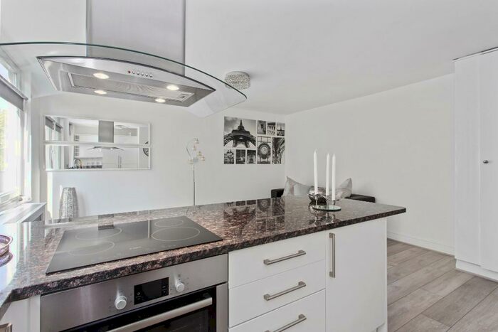 2 Bedroom Flat For Sale In Athena Court, Finchley Road, St Johns Wood, London, NW8