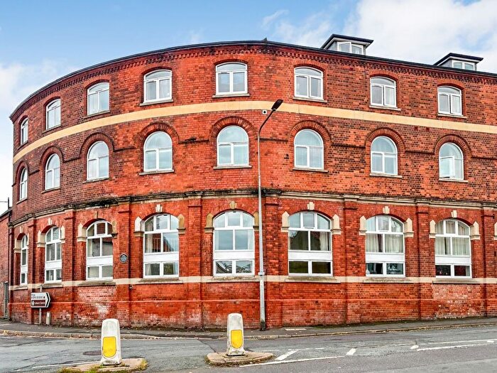 2 Bedroom Flat For Sale In Copperfield House Brigg Road, Barton-Upon-Humber, South Humberside, DN18