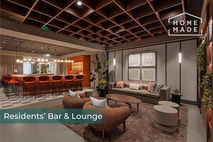 2 Bedroom Flat To Rent In Colliers Yard, M3