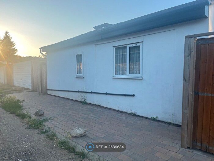 1 Bedroom Bungalow To Rent In Broxbourne, Broxbourne, EN10