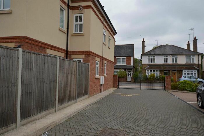 1 Bedroom Flat To Rent In Ebury Road, Rickmansworth, WD3