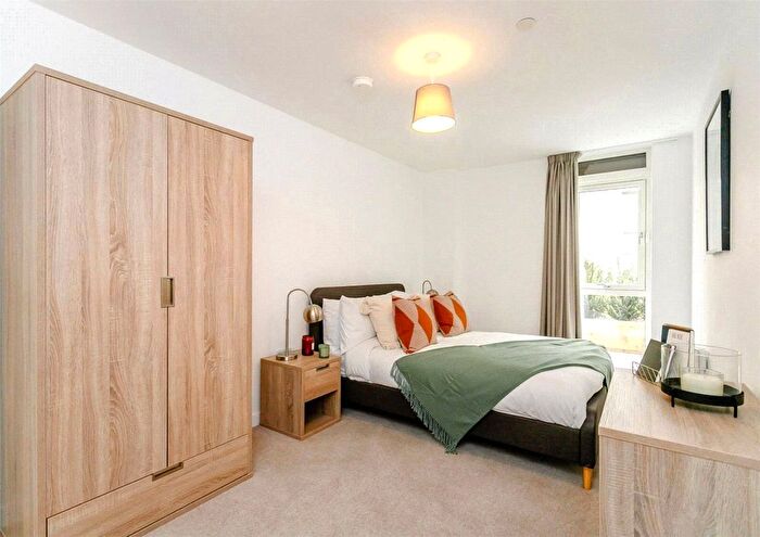 2 Bedroom Flat To Rent In Allegro, Exchange Square, The Priory Queensway, Birmingham, West Midlands, B4