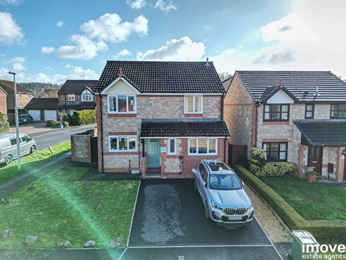 5 Bedroom Detached House For Sale In Blackberry Way, Kingsteignton, Newton Abbot, TQ12