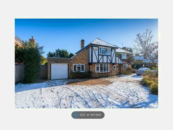 4 Bedroom Detached House To Rent In Camp Road, Gerrards Cross, SL9