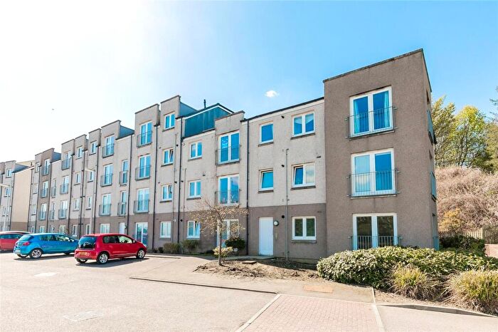 2 Bedroom Flat To Rent In Cairnfield Place, Bucksburn, Aberdeen, AB21