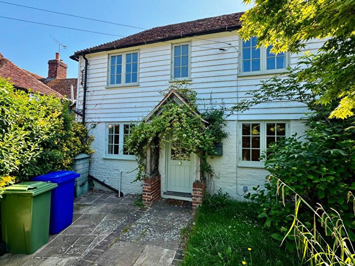 2 Bedroom Cottage To Rent In Vine Cottages, West Street, Faversham, ME13