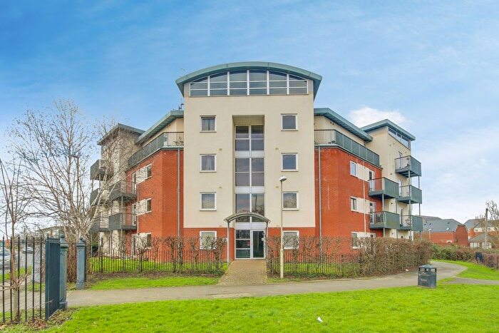 2 Bedroom Flat For Sale In Suffolk Drive, Cattle Market/St Oswalds Retail Park, Gloucester, GL1