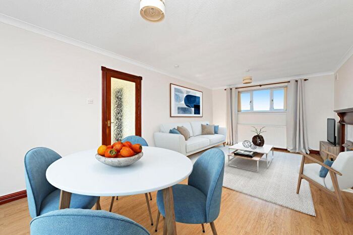 3 Bedroom Link Detached House For Sale In The Grove, Musselburgh, EH21