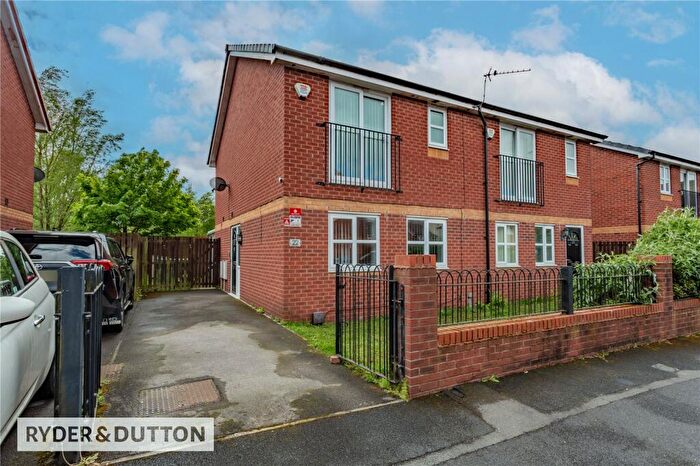 3 Bedroom Semi Detached House For Sale In Falls Green Avenue, Newton Heath, Manchester, M40