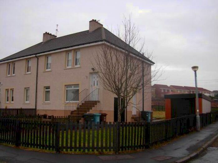 2 Bedroom Flat To Rent In Lloyd Street, Motherwell, ML1