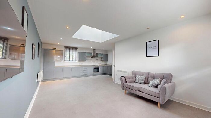 2 Bedroom House To Rent In St Ann's Court, Leeds, LS5