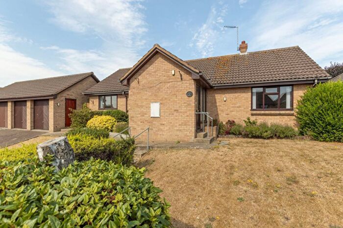 3 Bedroom Detached Bungalow For Sale In Magdalen Close, Lowestoft, NR32