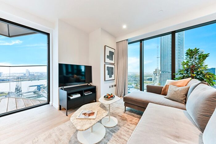 1 Bedroom Flat To Rent In Blackwall Way, London, E14