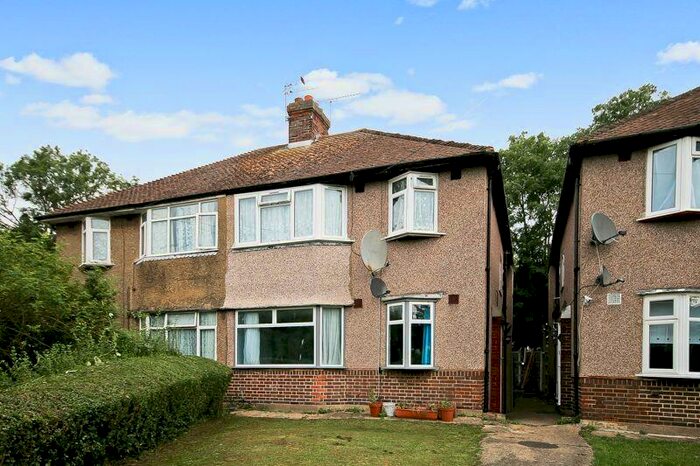 2 Bedroom Ground Maisonette To Rent In Priory Close, Wembley, HA0