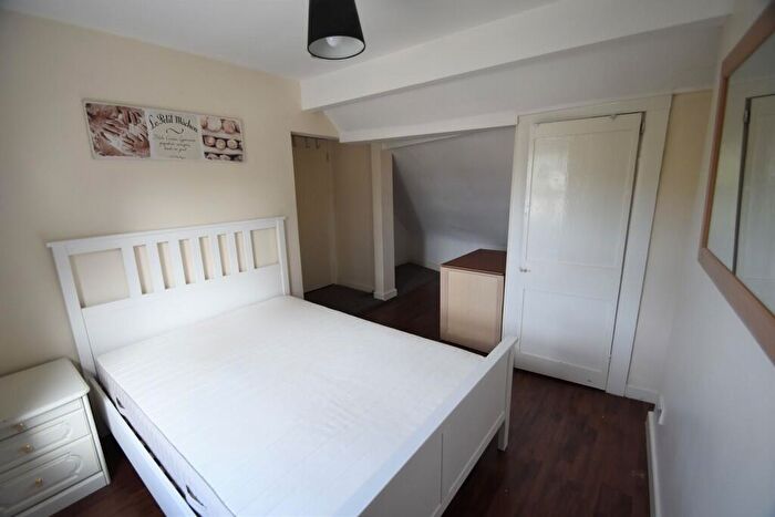 2 Bedroom Flat To Rent In Queen Street, Portsmouth, PO1