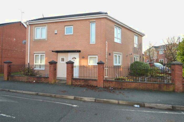 3 Bedroom House To Rent In Warde Street, Hulme, Manchester, M15