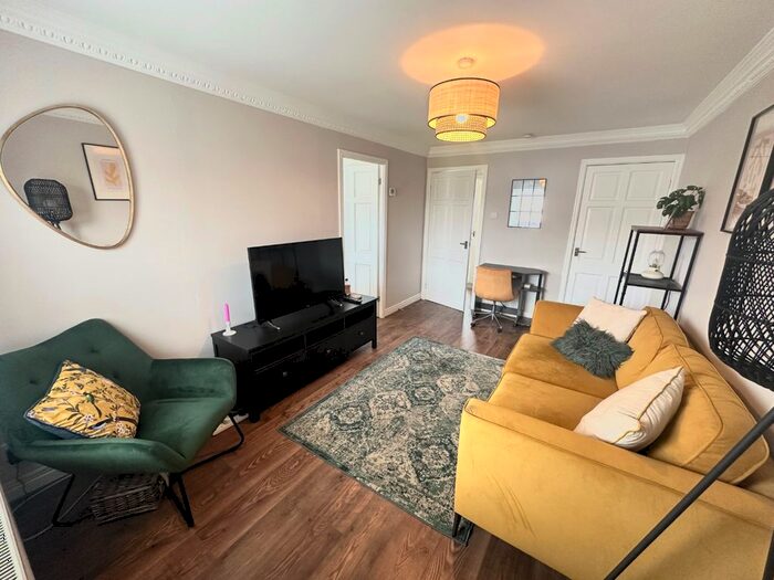 1 Bedroom Flat To Rent In Crudwell Close, Boldon Colliery, Tyne And Wear, NE35