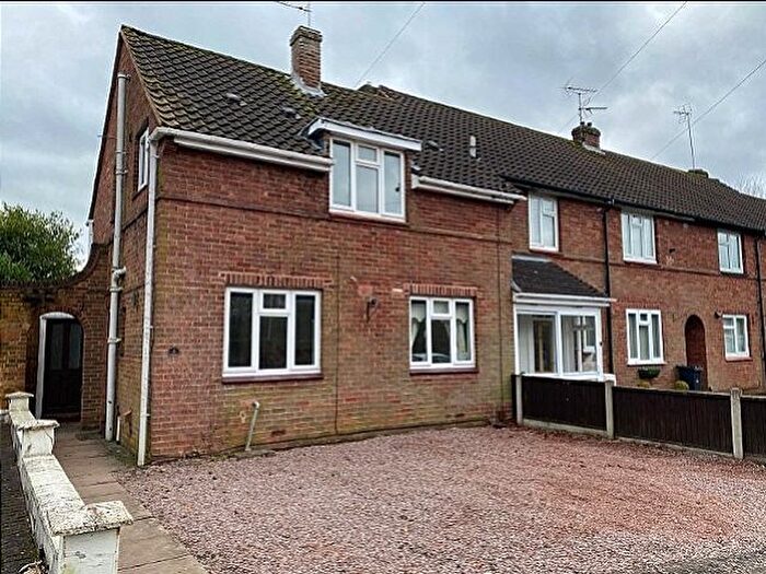 2 Bedroom Semi-Detached Bungalow To Rent In Penk Rise, Tettenhall Wood, Wolverhampton, WV6