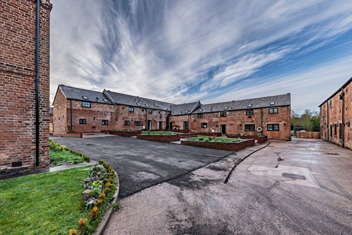 5 Bedroom Barn Conversion For Sale In Meadow Lane, Huntington, Chester, Cheshire, CH3