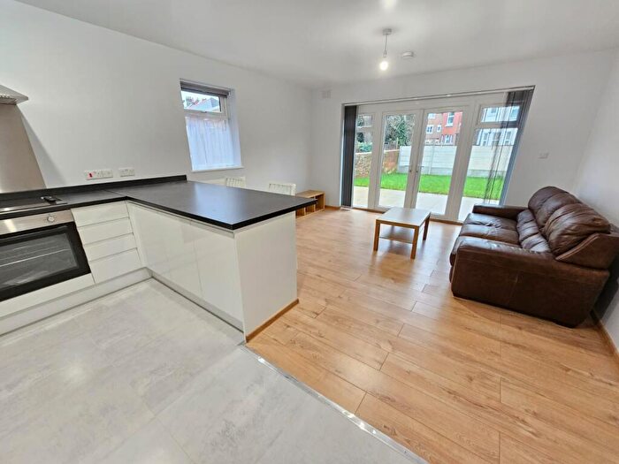 1 Bedroom Flat To Rent In Morris Road, Southampton, SO15
