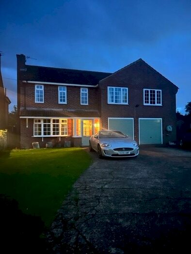 5 Bedroom Detached House For Sale In Back Street, Laxton, Goole, DN14