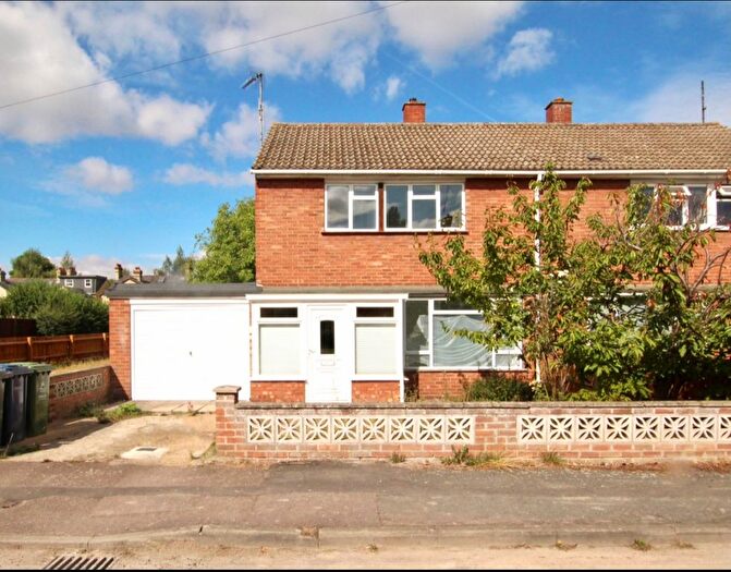 3 Bedroom Semi-Detached House To Rent In Courtland Avenue, Cambridge, CB1