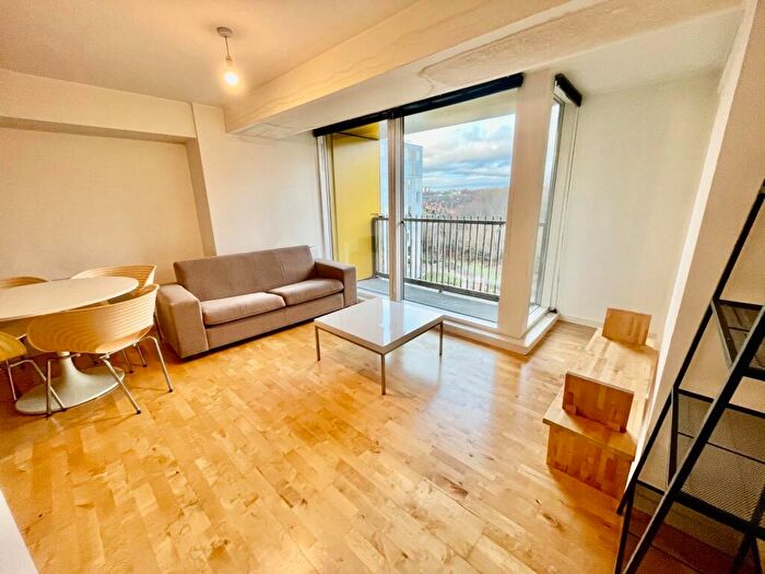 1 Bedroom Apartment To Rent In Saxton Gardens, LS9