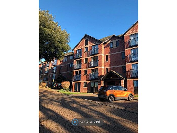 2 Bedroom Flat To Rent In Claremont Heights, Colchester, CO1