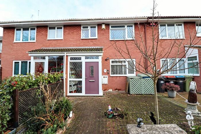 3 Bedroom Terraced House For Sale In Larch Grove, Bletchley, Milton Keynes, MK2