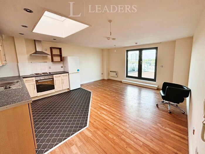 2 Bedroom Apartment To Rent In Queens Road, Coventry, CV1