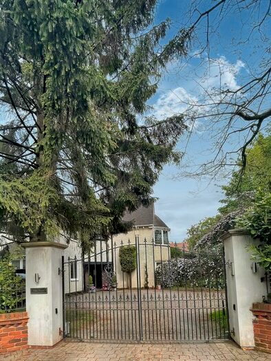 4 Bedroom Detached House To Rent In Foley Road East, Sutton Coldfield, B74