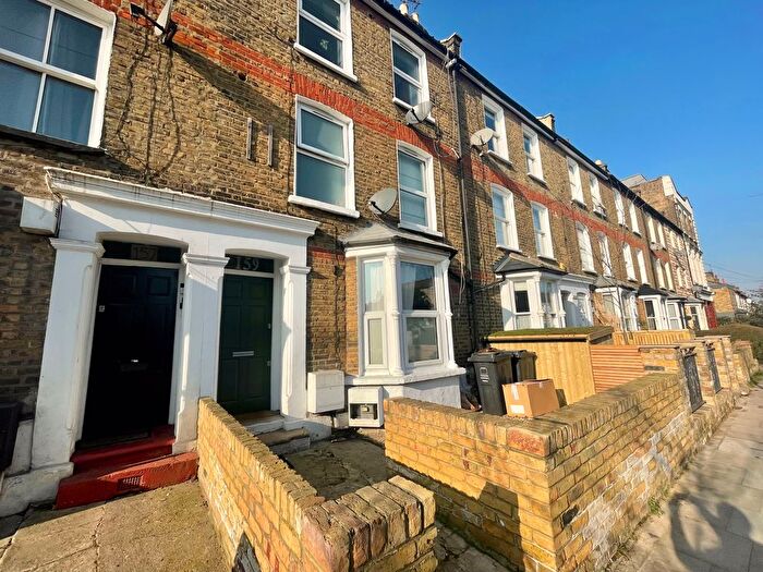 1 Bedroom Flat To Rent In Glyn Road, London, E5