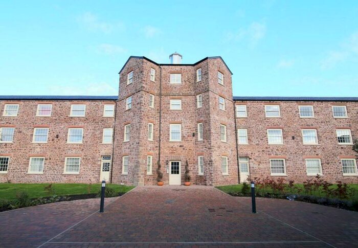 2 Bedroom Flat To Rent In Perreyman Square, Tiverton, EX16