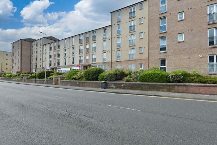 2 Bedroom Flat For Sale In Flat, Flaxmill Place, Edinburgh, EH6