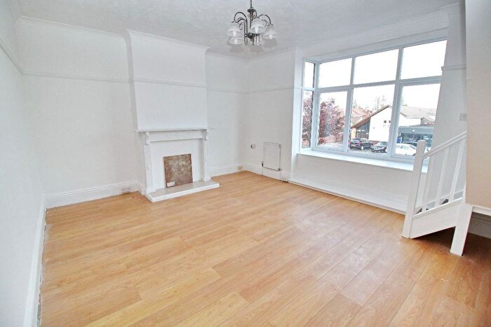 3 Bedroom Flat To Rent In Copnor Road, Portsmouth, PO3