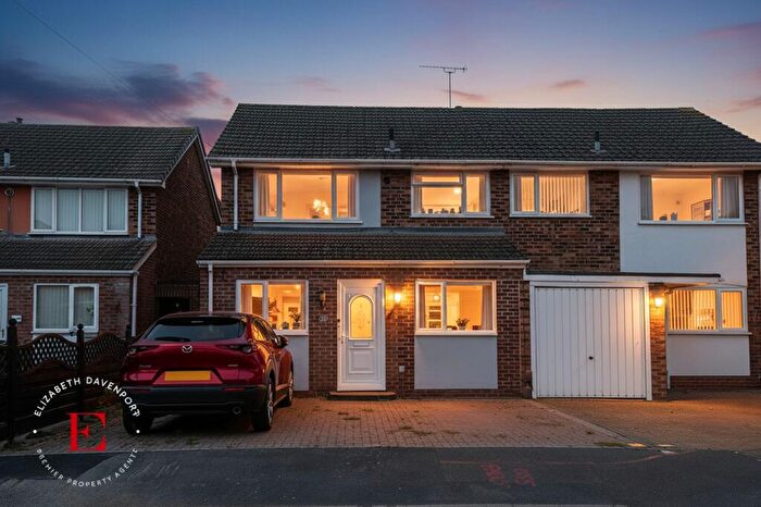 3 Bedroom Semi Detached House For Sale In Lodge Road, Stratford-Upon-Avon, CV37