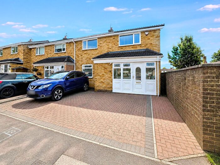 3 Bedroom End Of Terrace House For Sale In Elstob Close, Newton Aycliffe, Durham, DL5