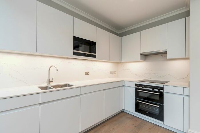 1 Bedroom Flat To Rent In Gloucester Place, London, W1U